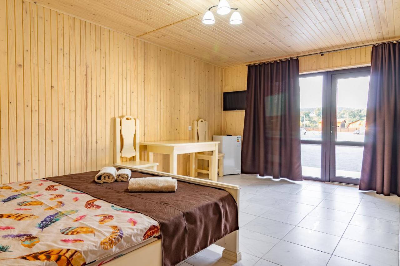 Nikoletta Hotel Solotvyno Bagian luar foto