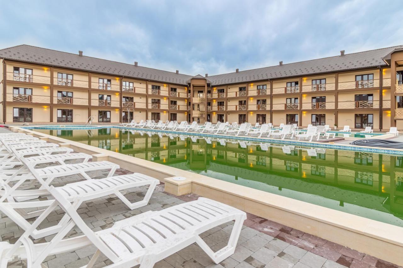 Nikoletta Hotel Solotvyno Bagian luar foto