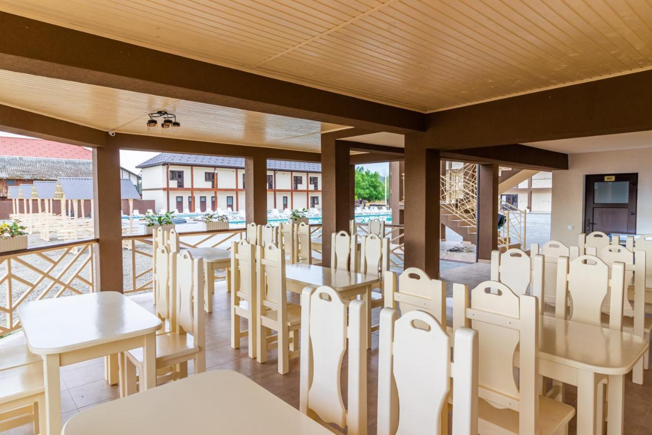 Nikoletta Hotel Solotvyno Bagian luar foto