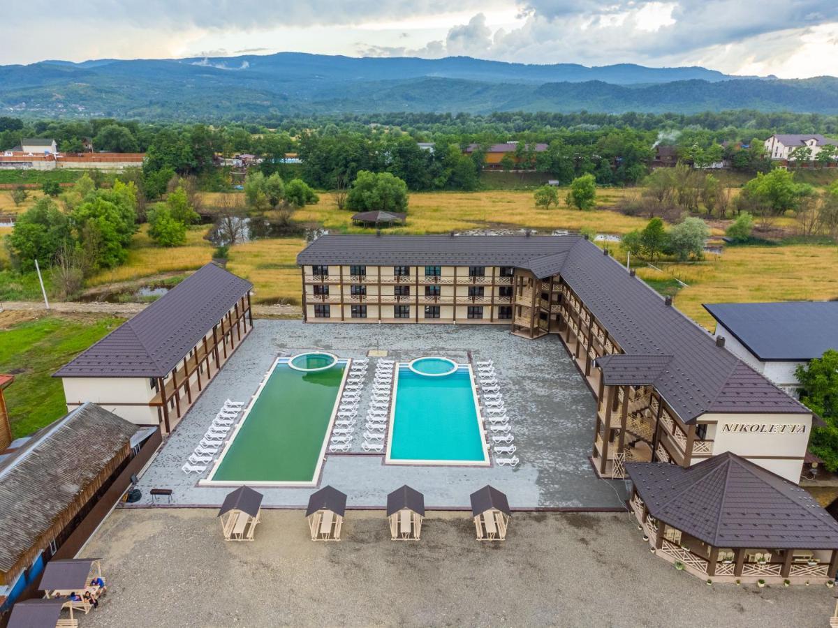 Nikoletta Hotel Solotvyno Bagian luar foto