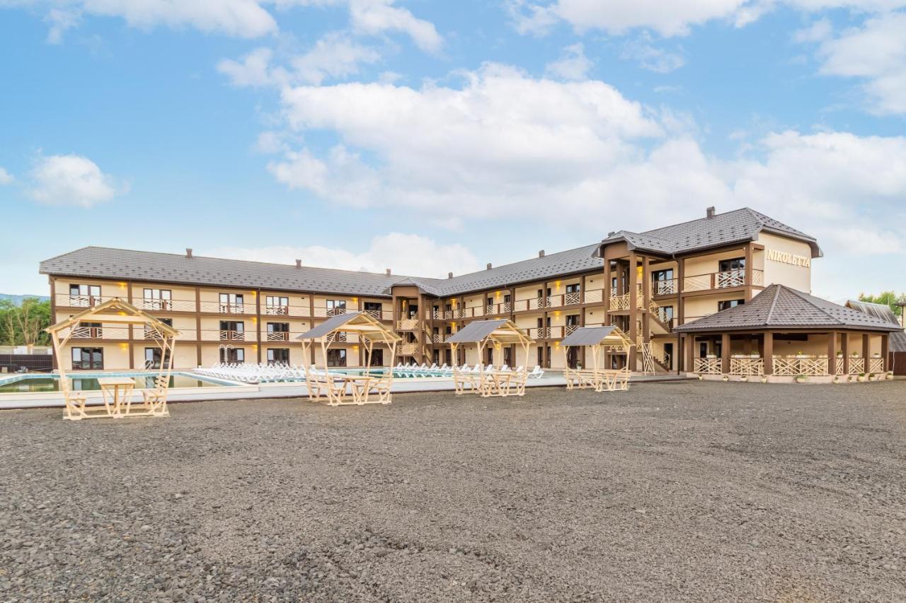 Nikoletta Hotel Solotvyno Bagian luar foto