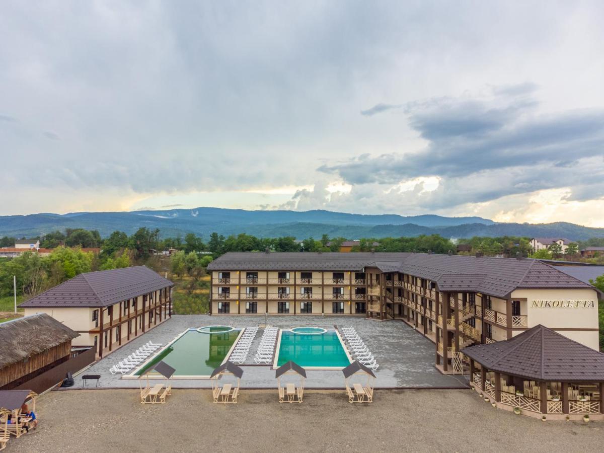 Nikoletta Hotel Solotvyno Bagian luar foto