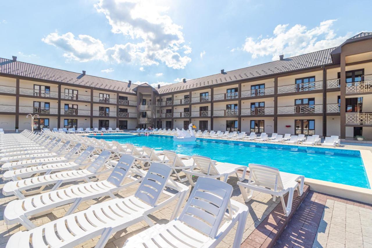 Nikoletta Hotel Solotvyno Bagian luar foto