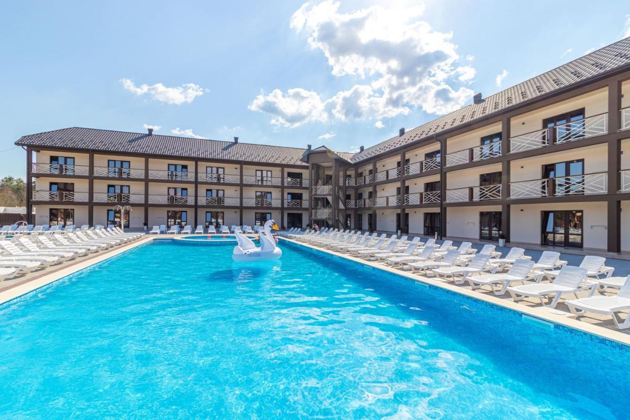 Nikoletta Hotel Solotvyno Bagian luar foto