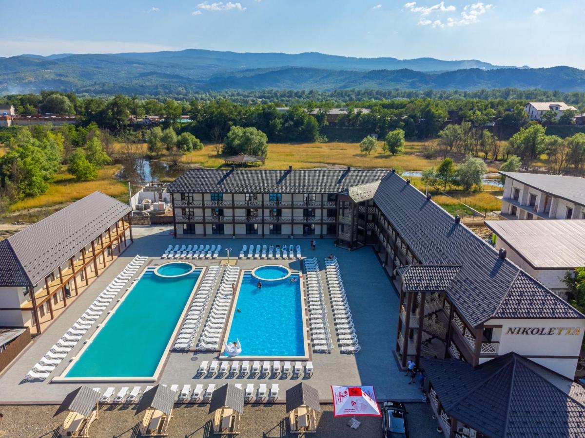 Nikoletta Hotel Solotvyno Bagian luar foto