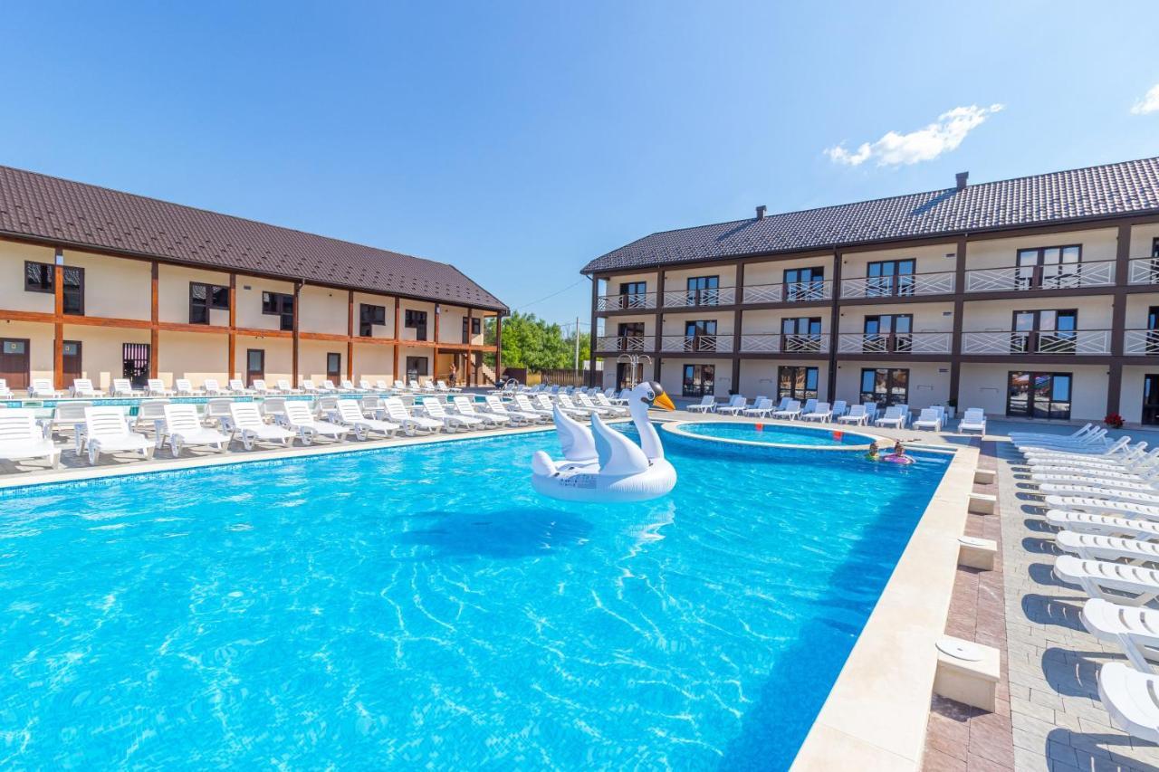 Nikoletta Hotel Solotvyno Bagian luar foto