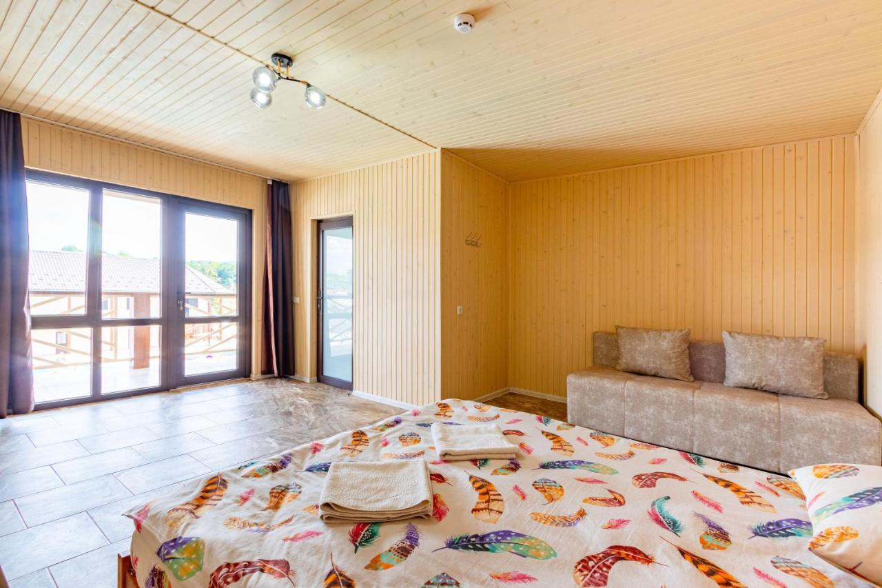 Nikoletta Hotel Solotvyno Bagian luar foto
