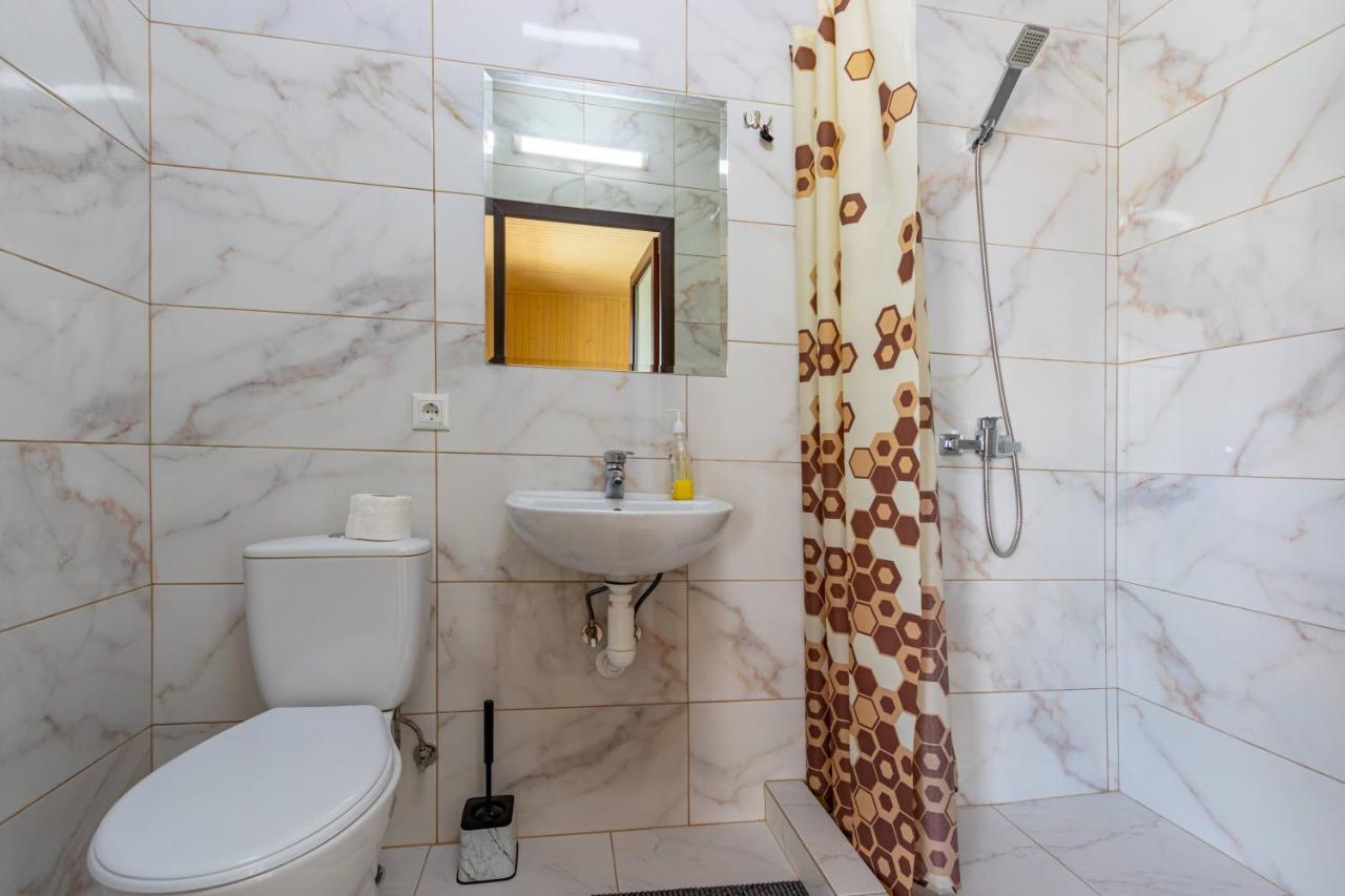Nikoletta Hotel Solotvyno Bagian luar foto